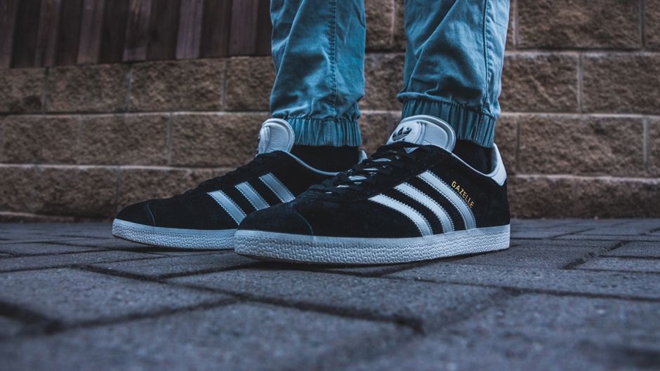 Adidas shoes photo 3